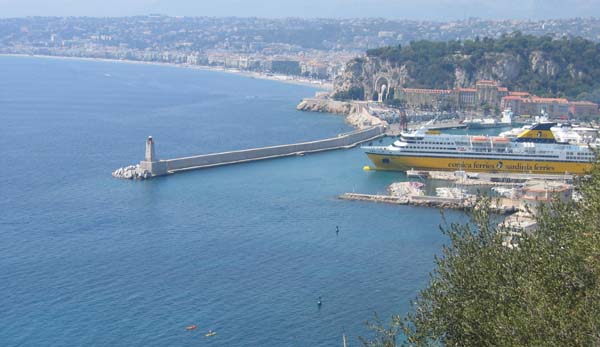 Angel's bay and entrance of the port of Nice
