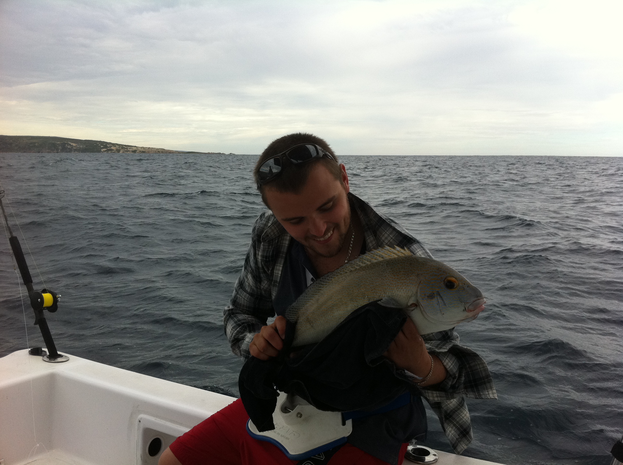 4kg Buff  Fishing -  - Fishing WA. Fishing Photos & Videos